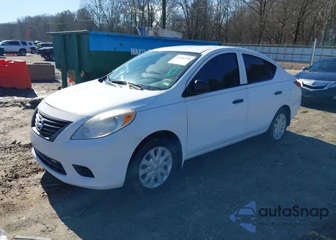 2013 Nissan Versa 1.6 S из США, поврежденный, VIN 3N1CN7AP6DL843411